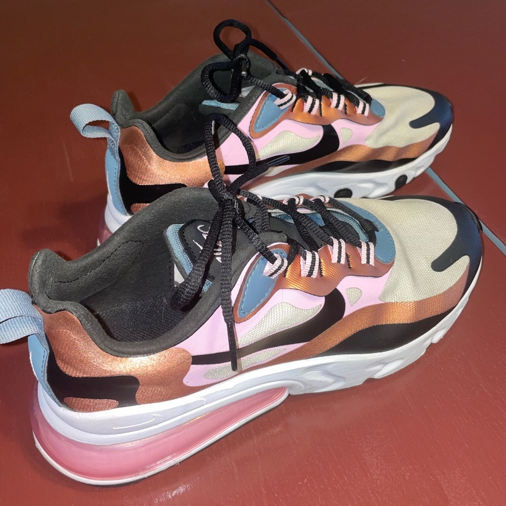 Nike Air Max 270 React Metallic Bronze